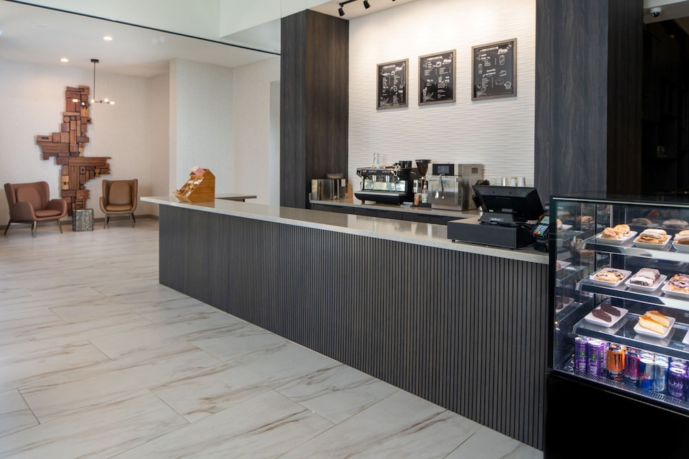 Mobile Marriott - photo 40