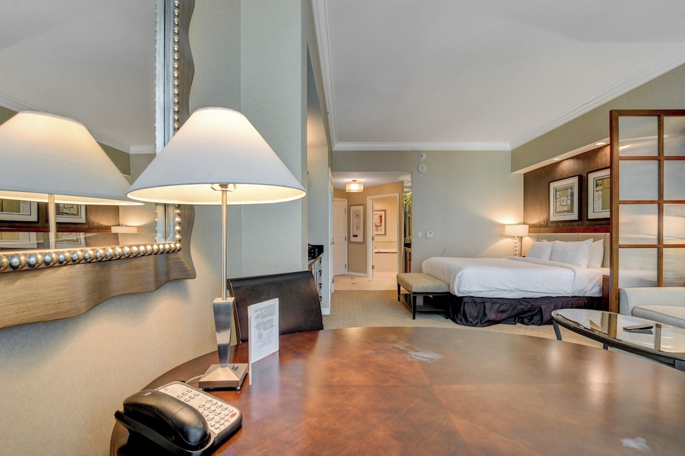Las Vegas Suites at The Signature - photo 7