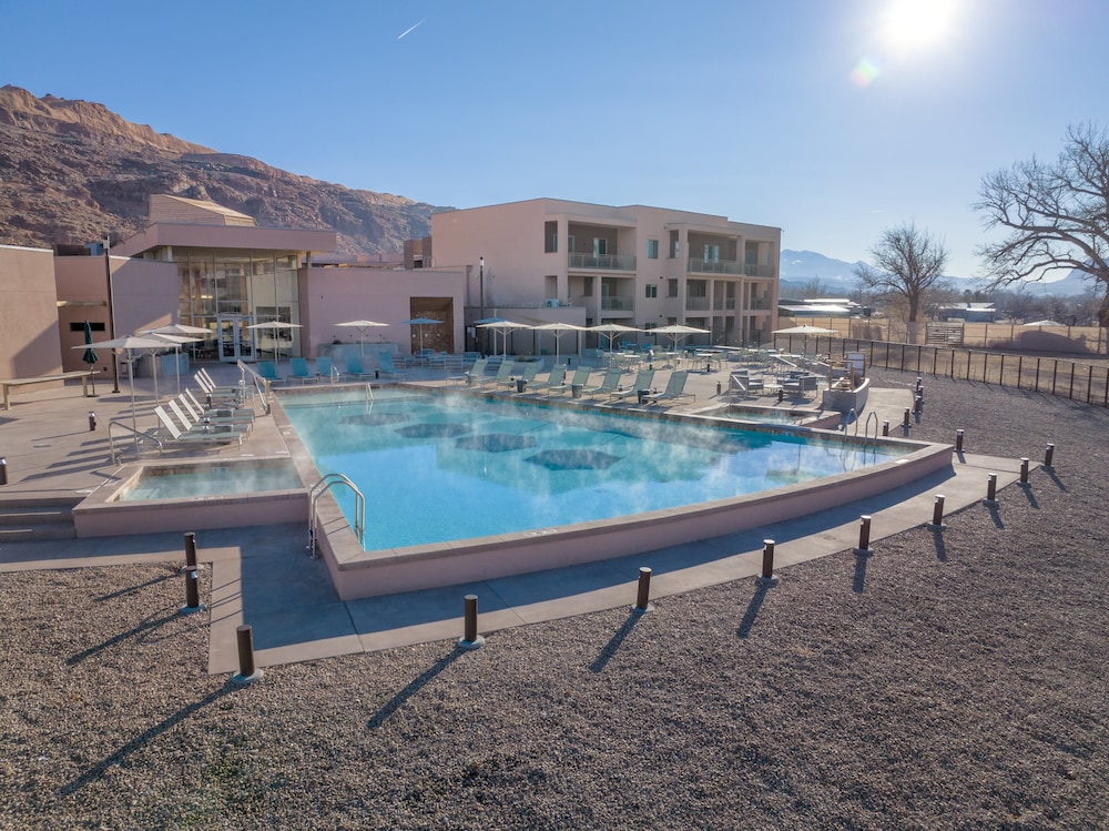 WorldMark Moab - carbon neutral hotel in Moab