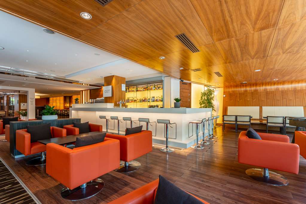 מזון ומשקאות