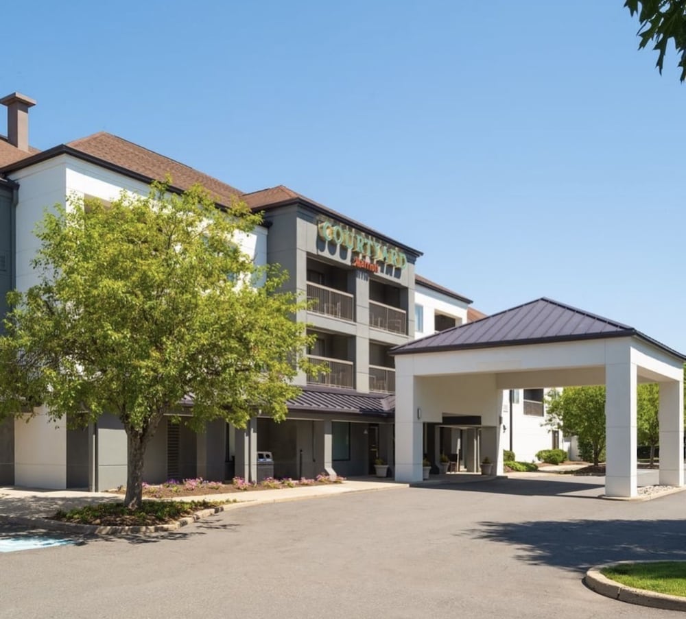 Courtyard by Marriott Princeton - photo 31