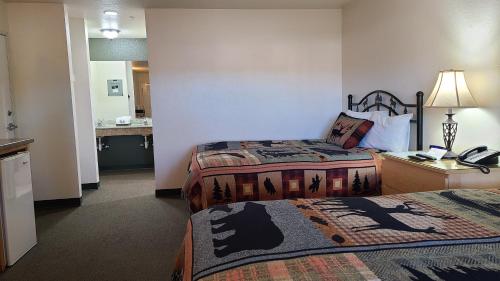 Antlers Inn - photo 17