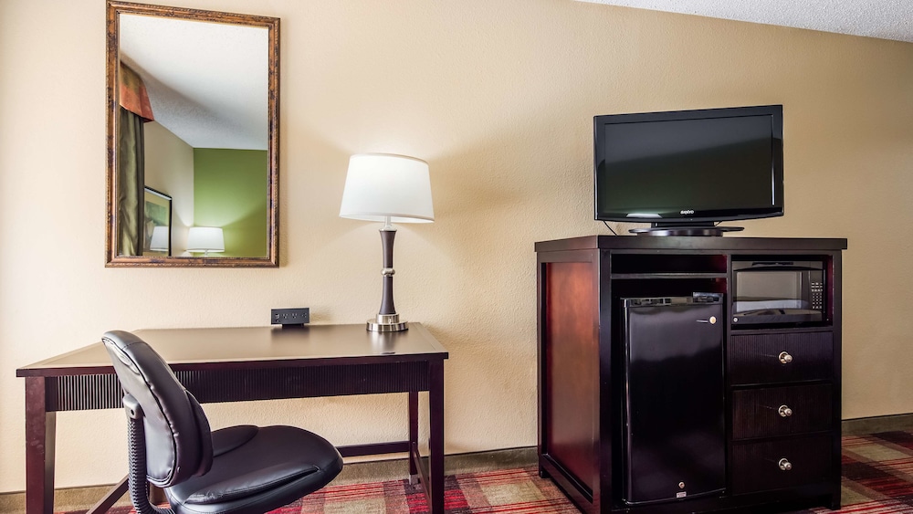 Landmark Hotel Dallas Addison - photo 12