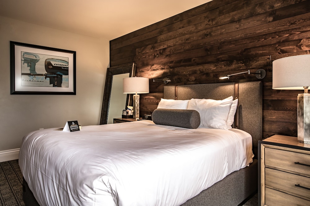Ironworks Hotel - photo 8