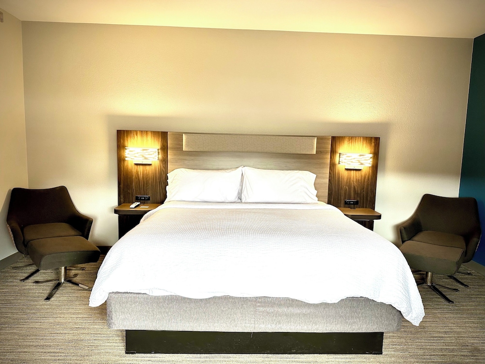 Holiday Inn Express Hotel & Suites Hinesville East Fort Stewart - photo 37