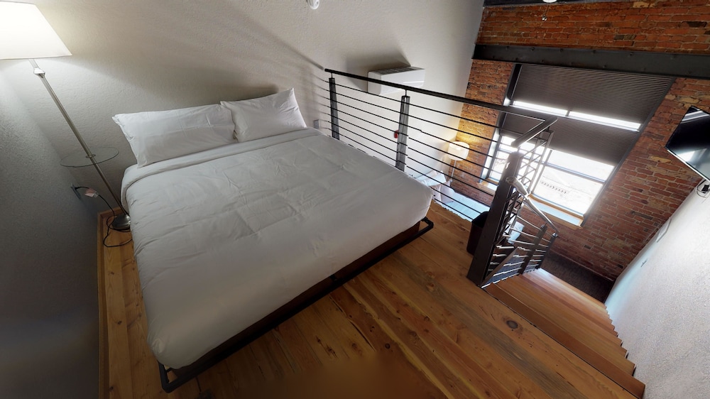 The Hotel Sturgis - photo 7