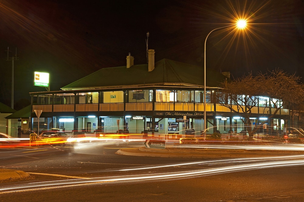 Metropolitan Hotel Orange - carbon neutral hotel in Orange