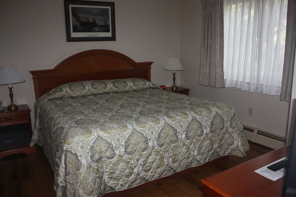 The Towne Motel - photo 35
