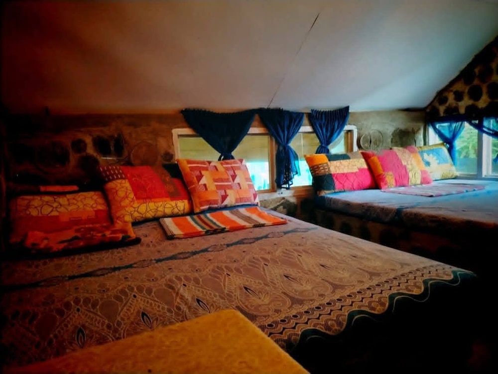 Hobbit cabana - last minute hotel in Unknown City
