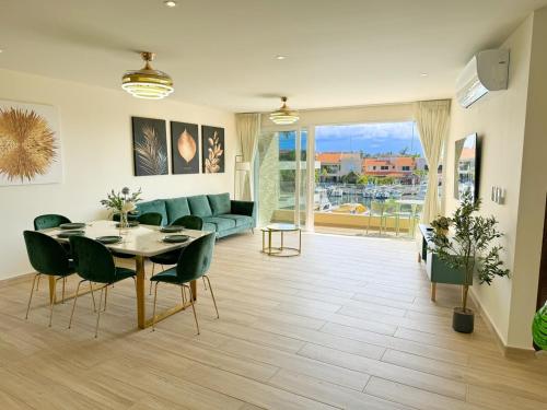 Azure Caribbean Emerald Spirit — 4-Star Luxury Hotel in Puerto Aventuras, Mexico
