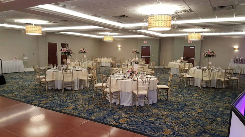 Crowne Plaza Suites Pittsburgh South by IHG - photo 65