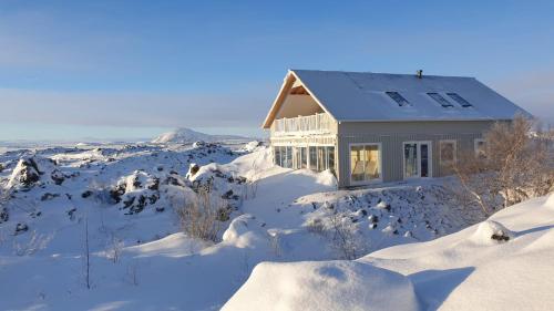 Slow Travel Mývatn Þúfa Private Homestay