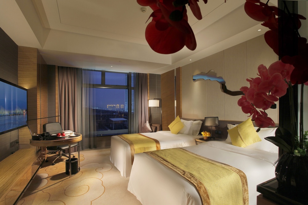 the Star Hotel - carbon neutral hotel in Zhaoqing