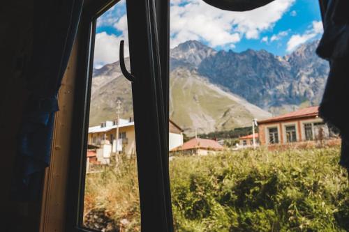 Vaso Levani Kazbegi Cottage