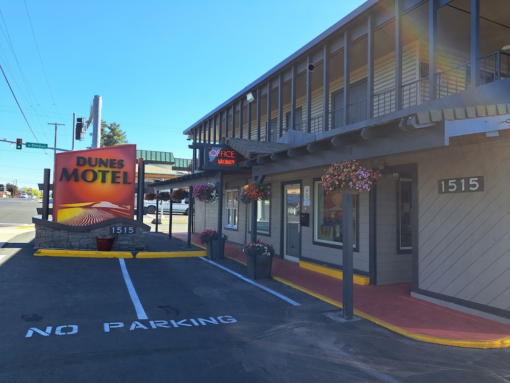 Dunes Motel - photo 55