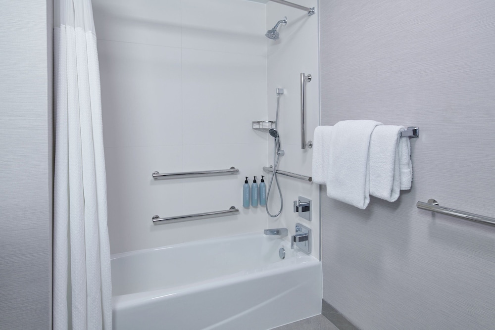 Courtyard by Marriott Detroit Livonia - photo 28