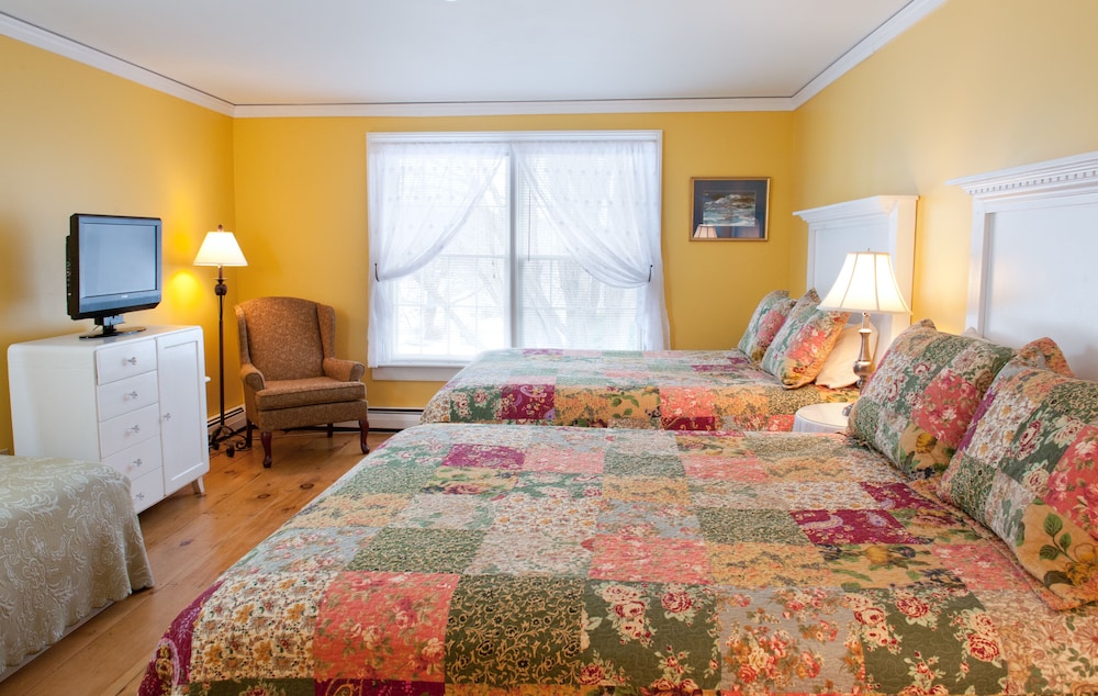 The Quechee Inn at Marshland Farm - photo 2