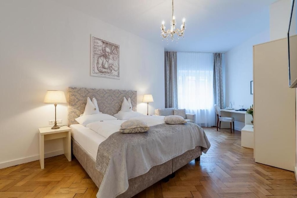 Boutique Hotel Goldenes Lamm Villach in Villach, Austria