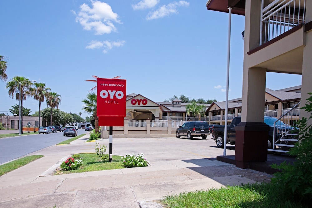 OYO Hotel McAllen Airport South - photo 64