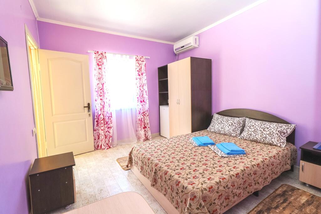 Lavrio Hotel — Kuchugury — photo 3