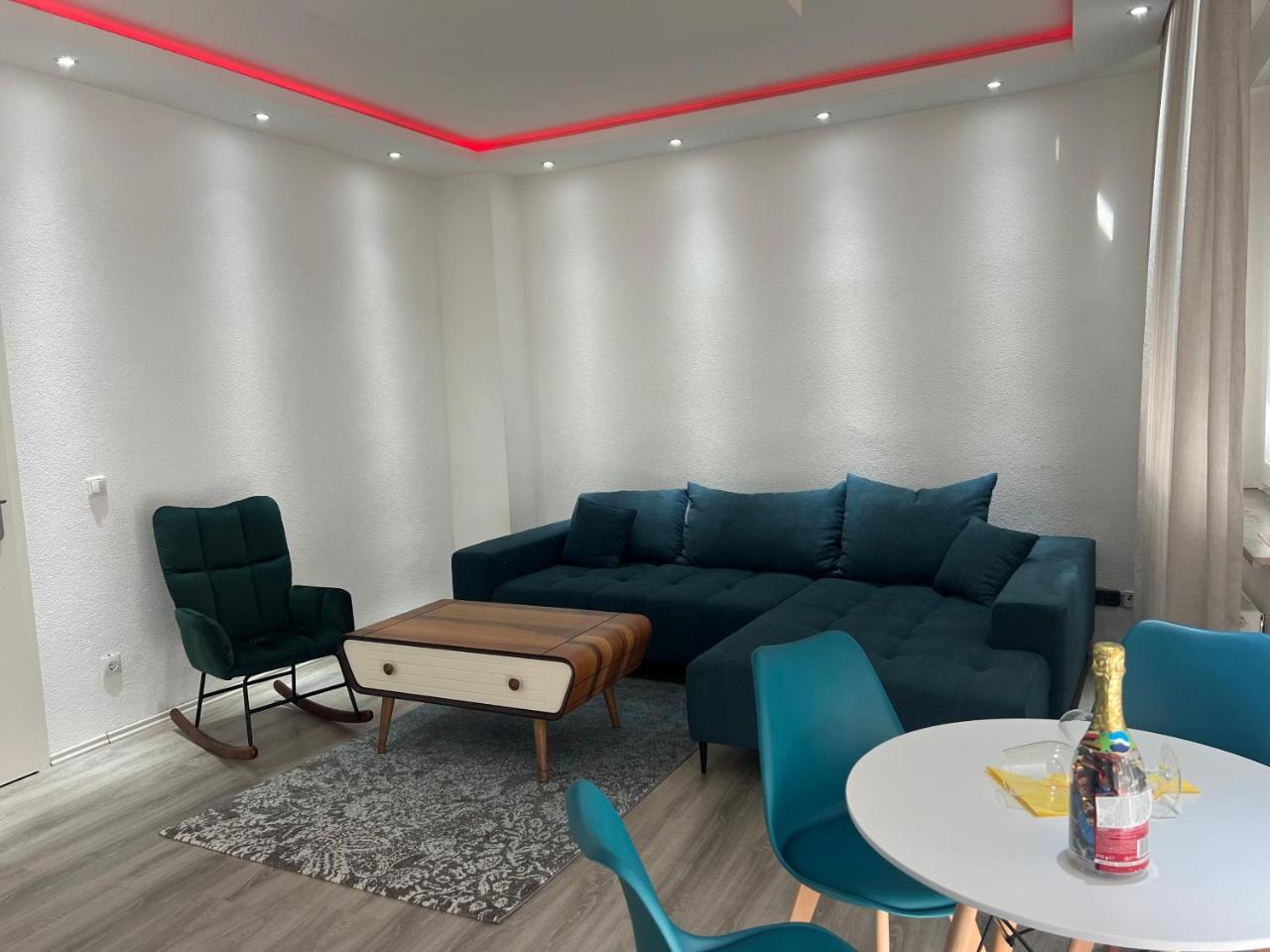 Apartment 1 in Duisburg Mitte Altstadt — 4-Star Luxury Hotel in Duisburg, Germany