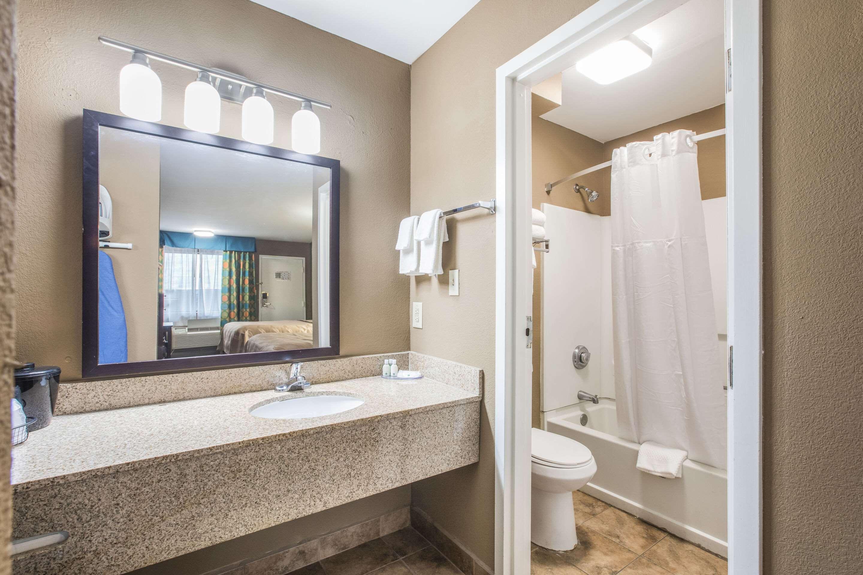 Quality Inn Kennesaw - photo 45