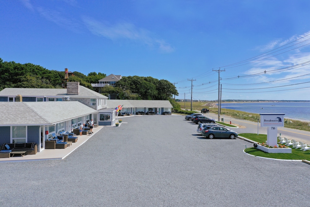 Breakwater Hotel - photo 26