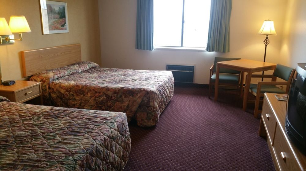 Travelodge by Wyndham Deer Lodge Montana - photo 15