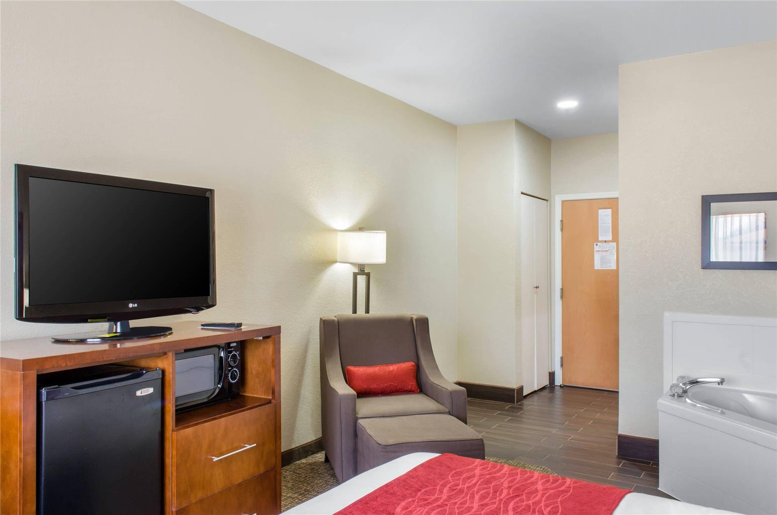 Comfort Inn & Suites Covington Mandeville - photo 7
