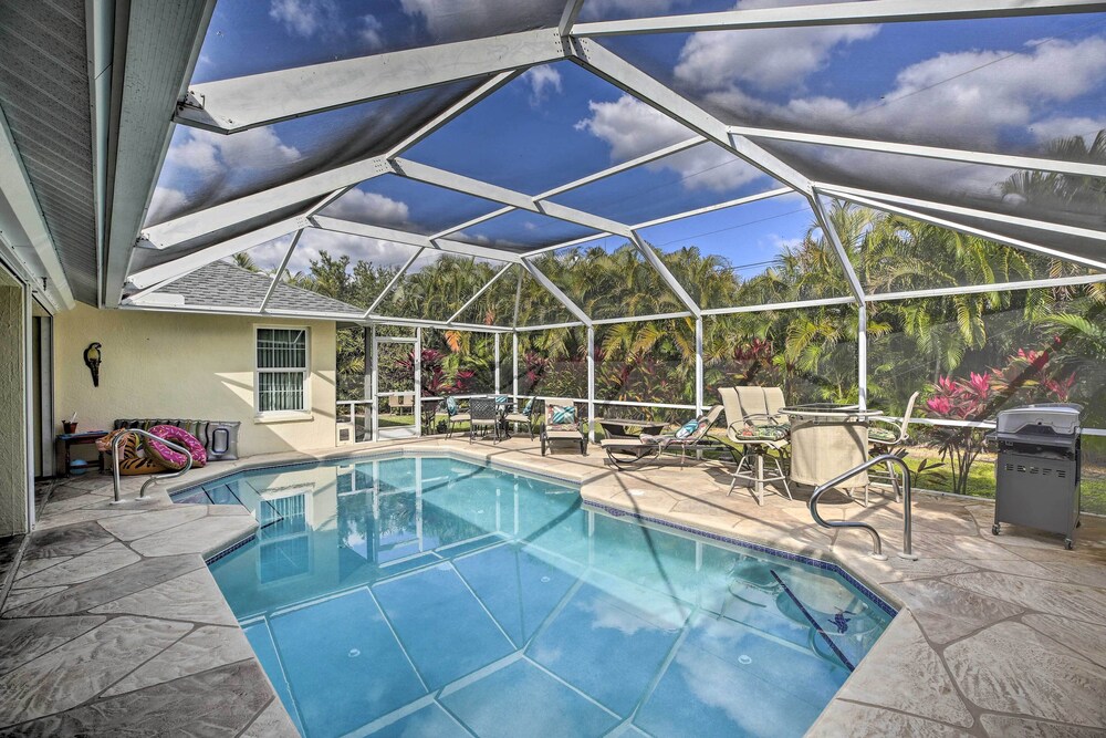 Sun soaked Cape Coral Getaway w Heated Pool