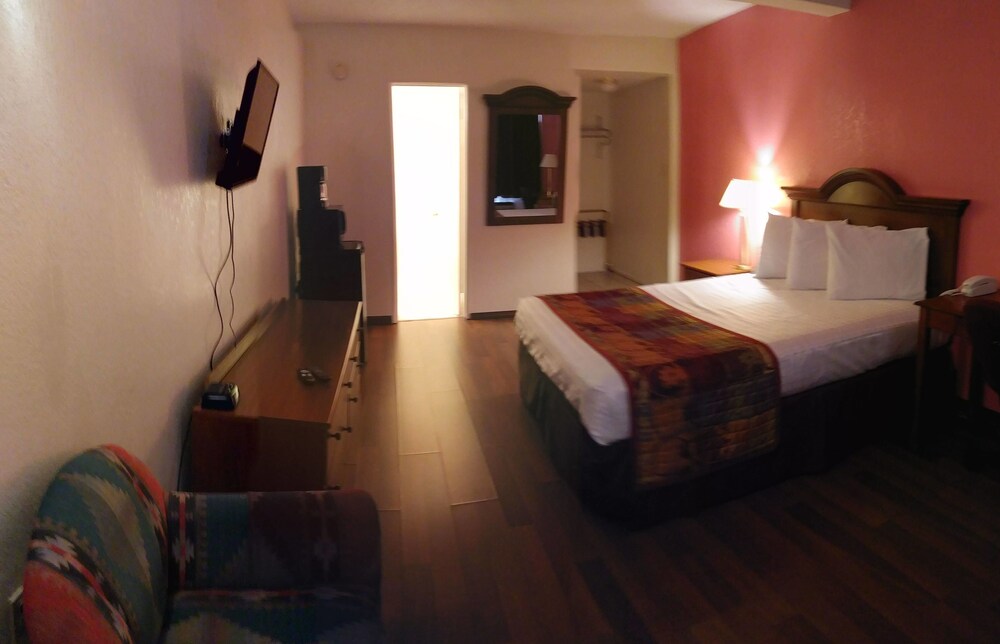 Desert Inn - photo 18