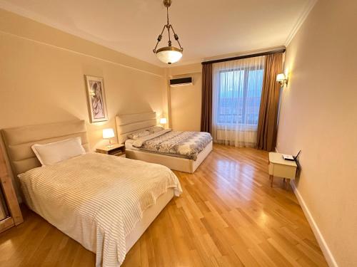 2BR Apartment in Downtown Rustaveli Residence