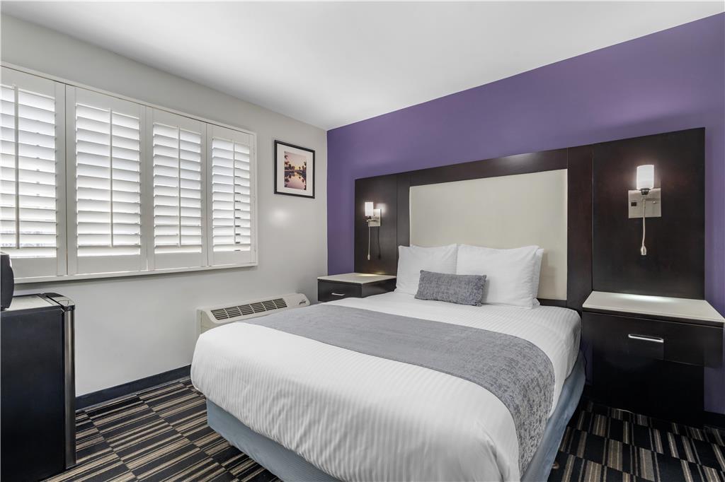 SureStay Hotel by Best Western Beverly Hills West LA - photo 32