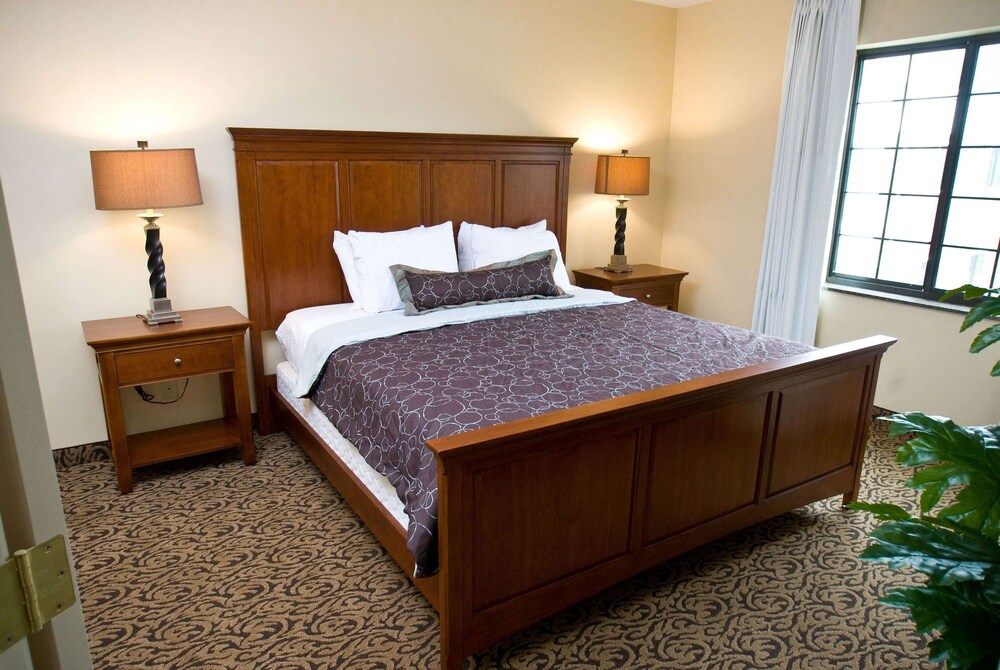 Staybridge Suites Williamsville Buffalo by IHG - photo 4
