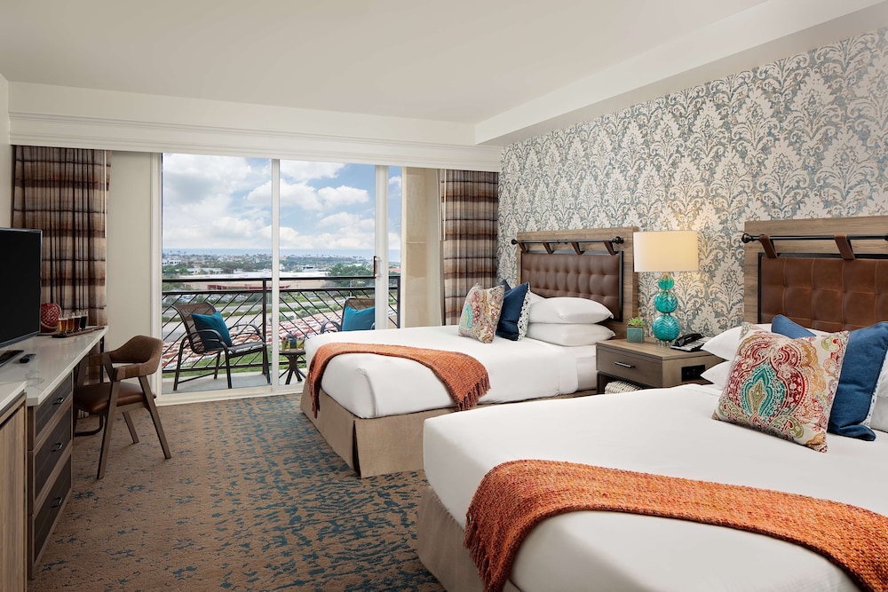 The Cassara Carlsbad Tapestry Collection by Hilton - photo 29