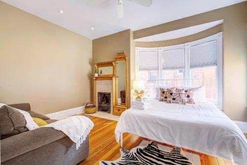 Stunning Historic Home DT Location Sleeps 8 — 4-Star Luxury Hotel in Denver, United States