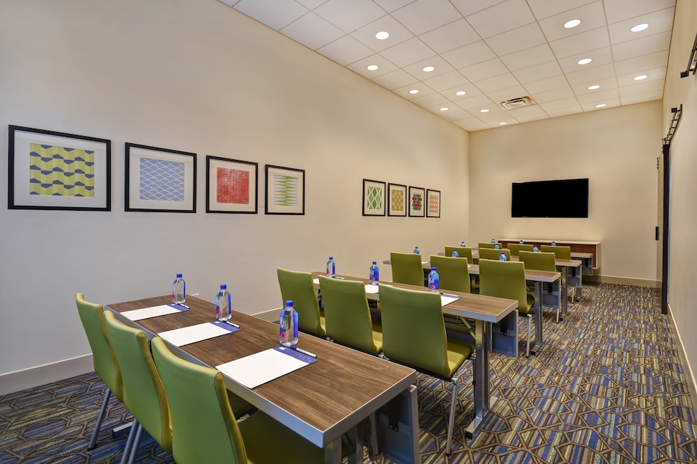 Holiday Inn Express & Suites Galveston Beach by IHG - photo 38