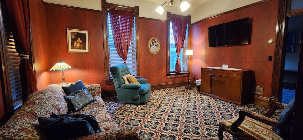 The Stampmill Victorian Suites - photo 4
