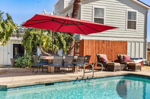 Boho Oasis with Pool Spa Firepit BBQ Ping Pong in San Diego, United States