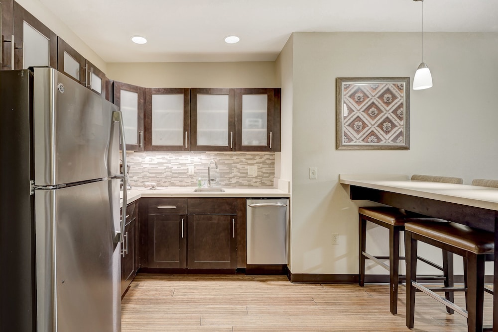 Staybridge Suites Baltimore Inner Harbor by IHG - photo 62