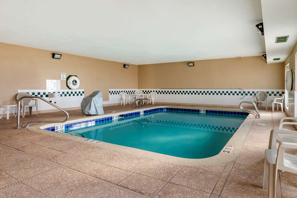Comfort Inn & Suites Alameda at Albuquerque Balloon Fiesta Park - photo 25