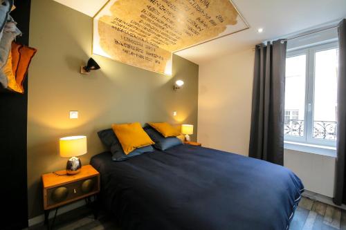 Les Champs T2 Hypercentre Chic Et Cosy Wifi Par Sovalfi — Saint Etienne