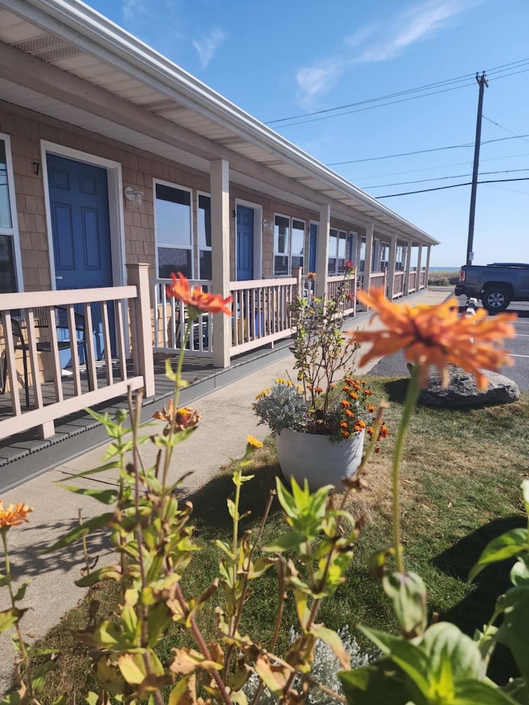 The Anchor Motel - photo 10