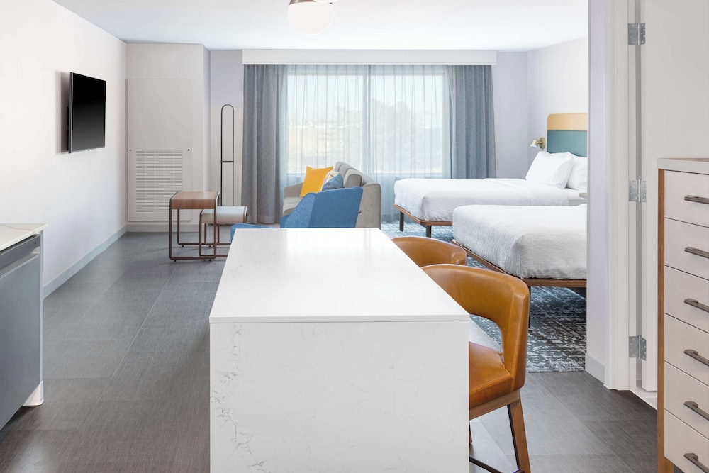 Homewood Suites by Hilton Holland - photo 33