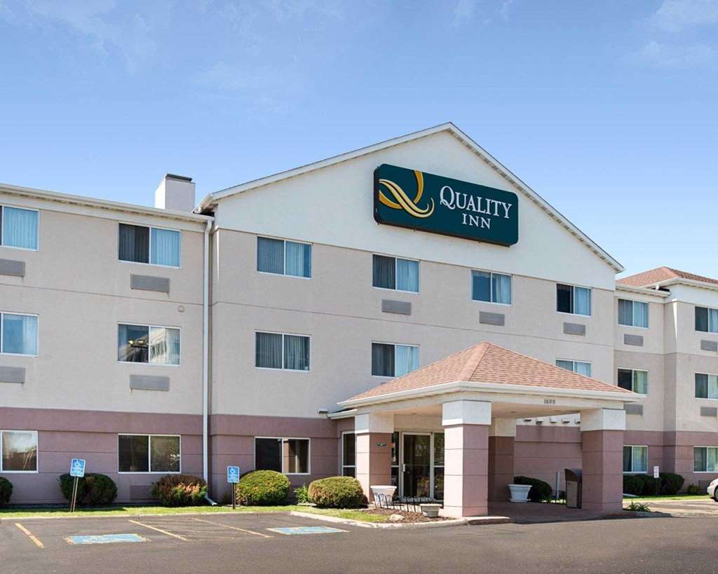 Quality Inn In the business district - featured photo