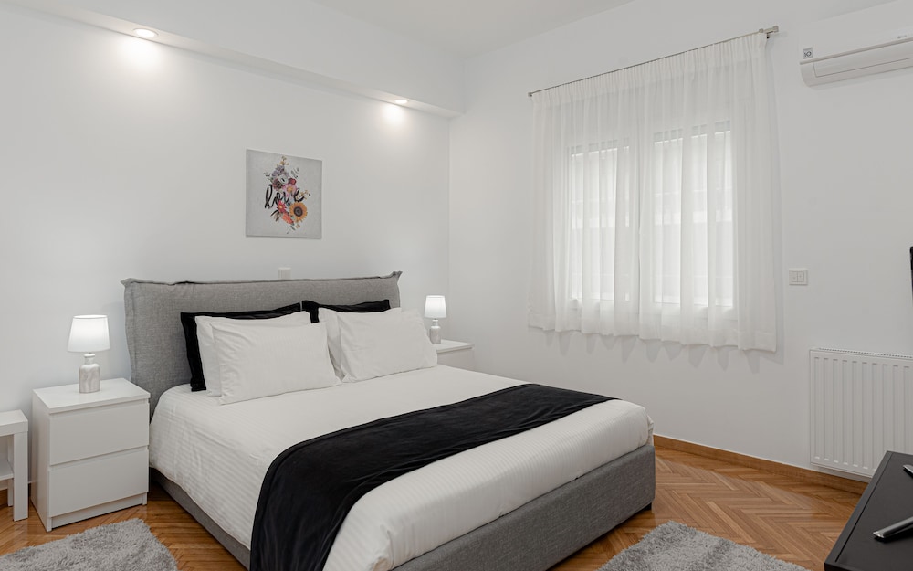 Kolonaki Luxury Residence — 4-Star Luxury Hotel in Athens, Greece
