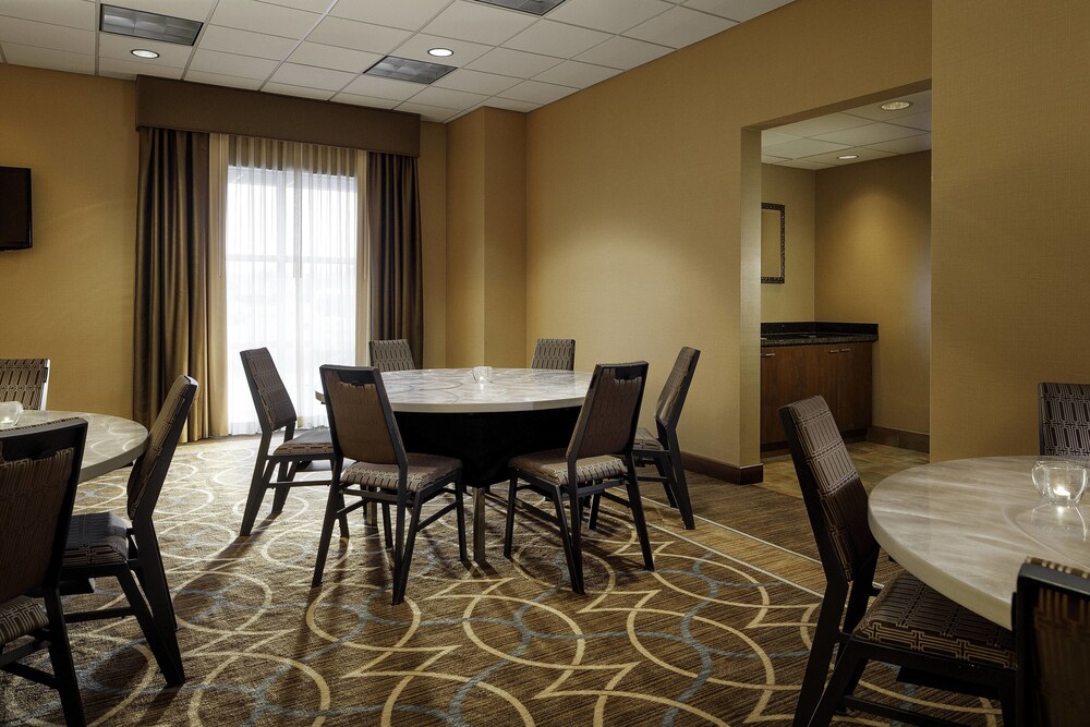 Sheraton Sioux Falls Hotel & Convention Center - photo 35
