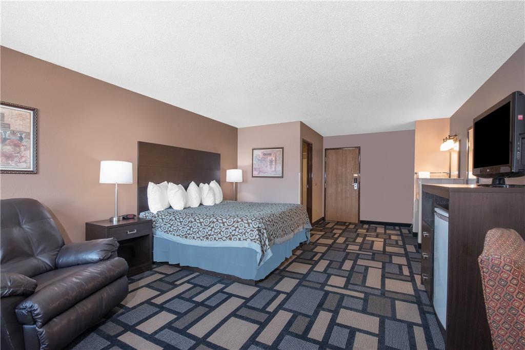 Days Inn by Wyndham Watertown - photo 6