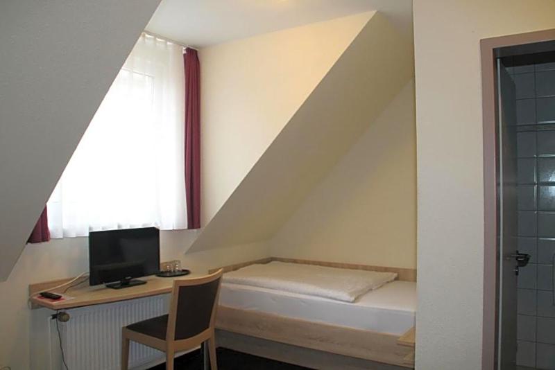 Hotel Stadt Kamen — Kamen — photo 3