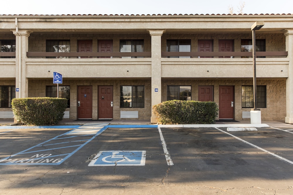 Premier Inns Thousand Oaks - photo 39
